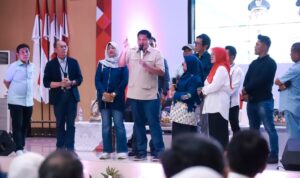 enteri Perumahan dan Kawasan Permukiman RI, Maruarar Sirait, mengajak masyarakat Kabupaten Bekasi memanfaatkan Kredit Program Perumahan dan fasilitas FLPP. Ajakan itu disampaikan dalam sosialisasi di Gedung Swatantra Wibawa Mukti, Jumat (21/11/2025).