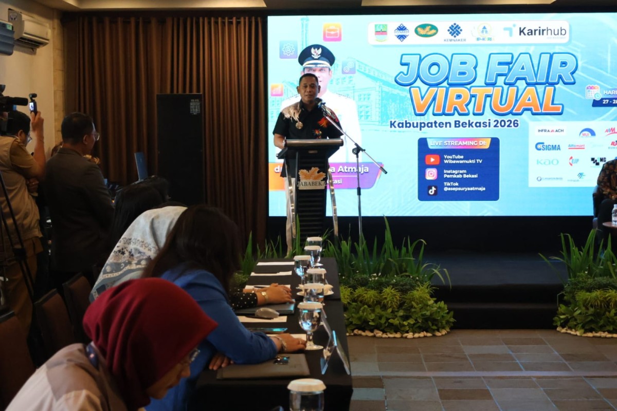 Potret Bupati Bekasi, Asep Surya Atmaja dalam agenda Jobfair Virtual Kabupaten Bekasi 2026