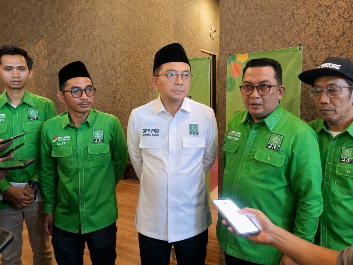 Potret jajaran DPC PKB kota Bekasi bersama ketua DPW PKB Jawa barat
